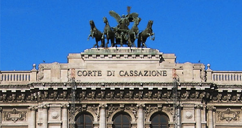 Secondo la Corte di Cassazione l'indennità di turno spetta anche nei riposi compensativi